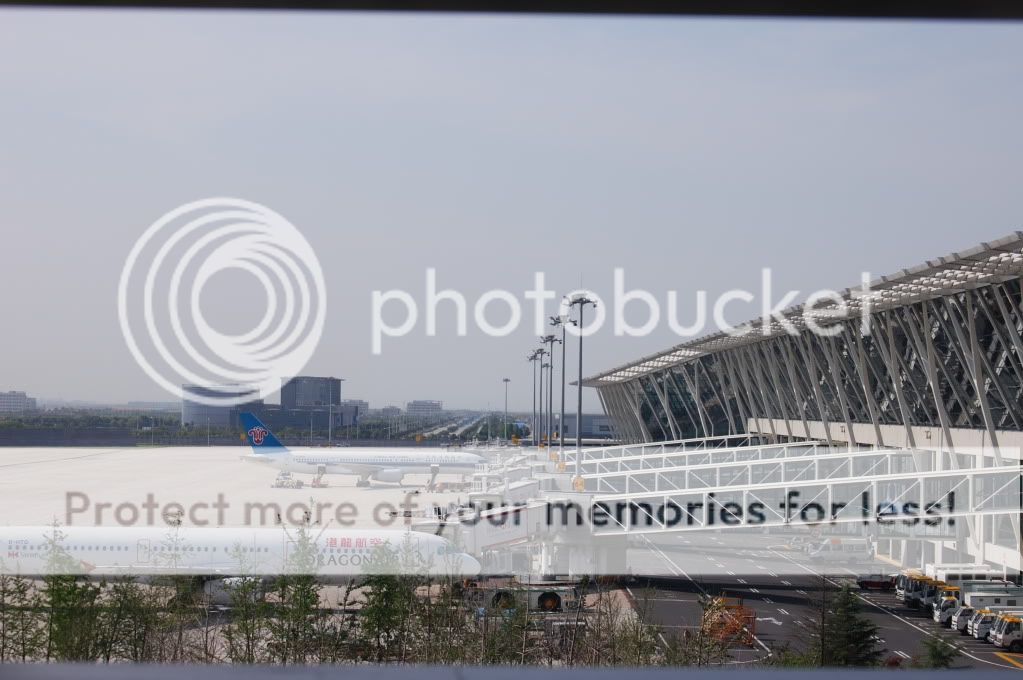 http://i1021.photobucket.com/albums/af332/iflyCA/PVG-PEK/DSC_0844.jpg