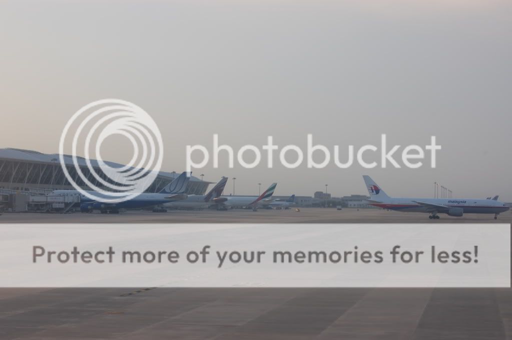 http://i1021.photobucket.com/albums/af332/iflyCA/PVG-PEK/DSC_0979.jpg